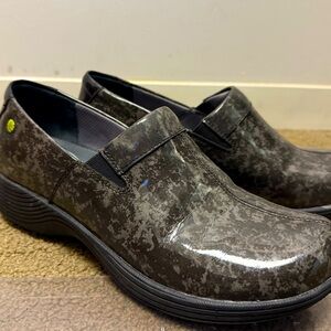 Dansko Slip Resistant Shoes Clogs